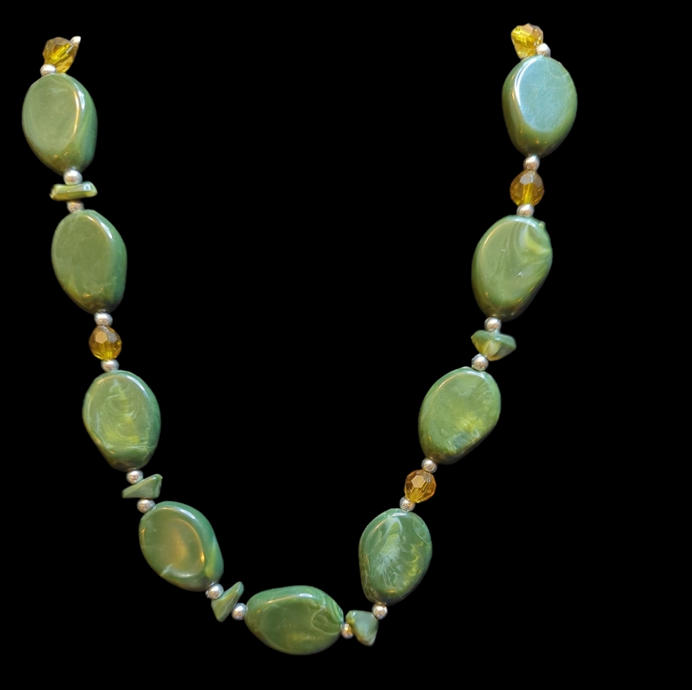 Vintage Lucite Beaded Necklace